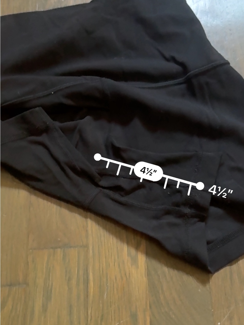 Lululemon Align High-Rise Short 4"
Black size 4 - Like New - Picture 5 of 5